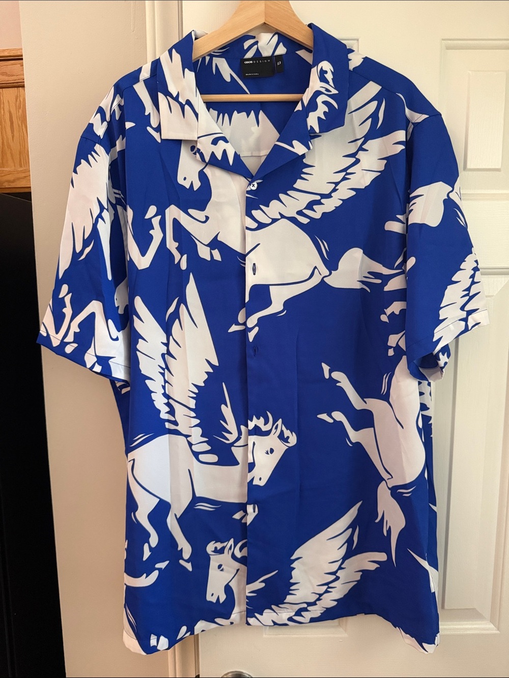ASOS Blue and White Pegasus Print Short Sleeve Button-Down Shirt